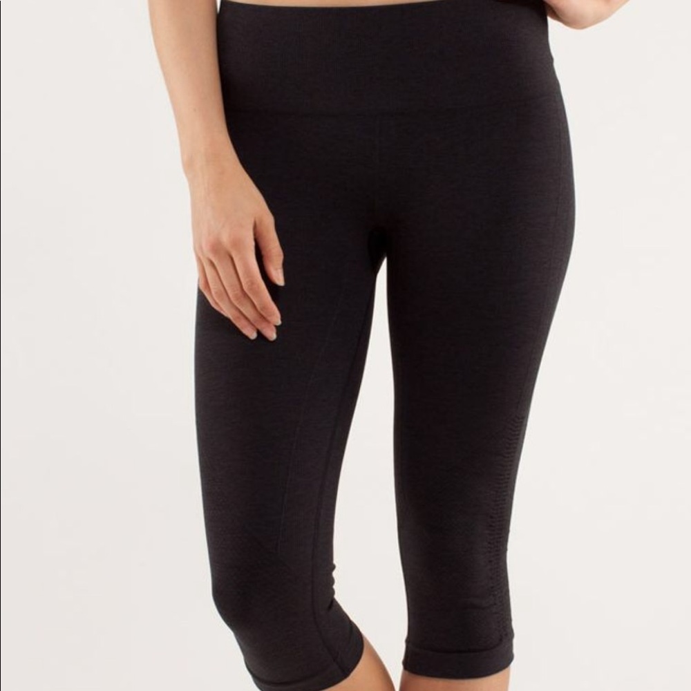 In the flow lululemon crops